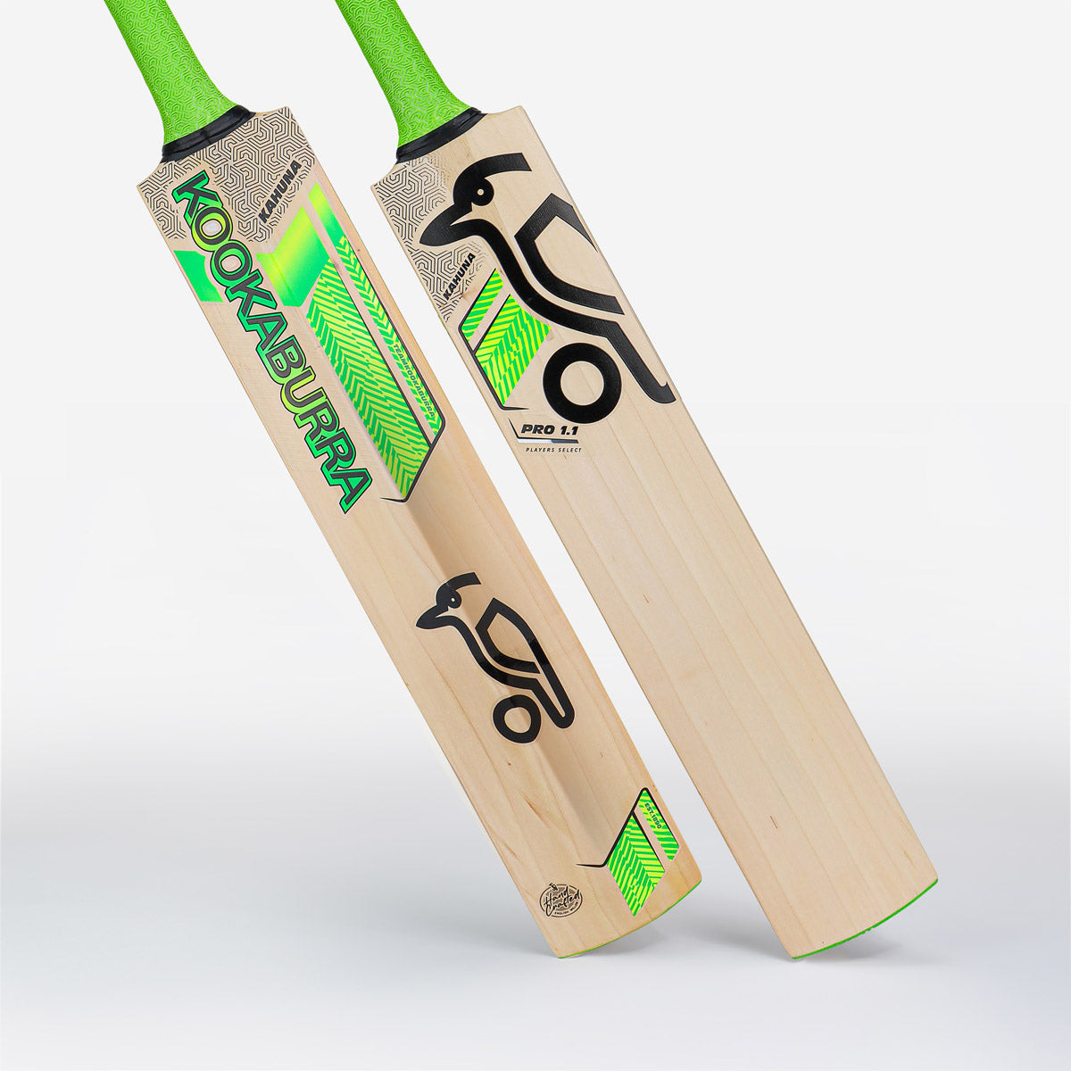 Kookaburra Kahuna Pro 1.1 Players Select Junior Cricket Bat