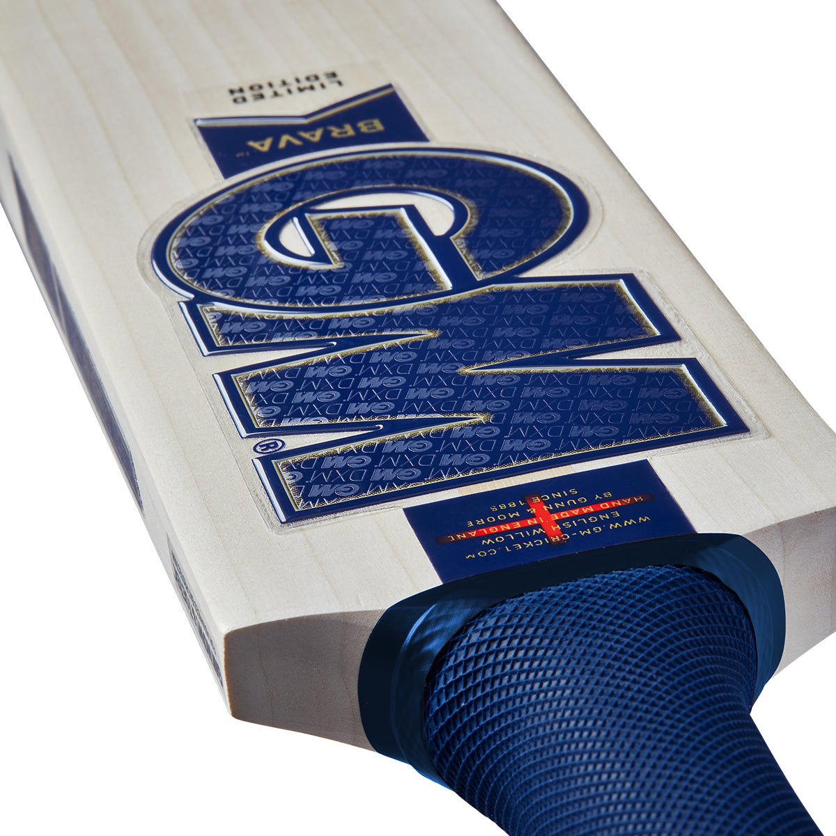 Gunn & Moore Brava DXM 404 Cricket Bat