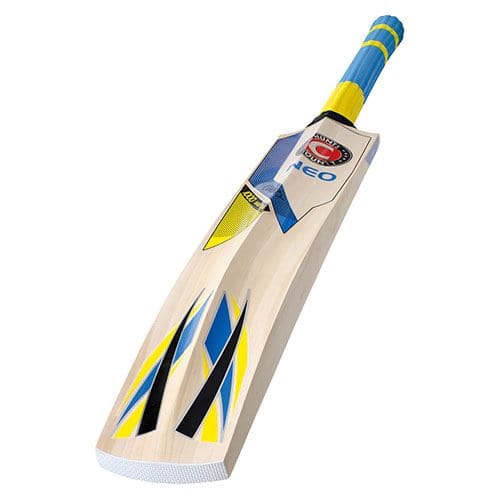 Hunts County Neo 400 Cricket Bat